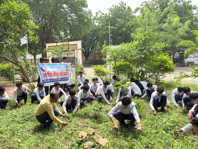 नॉट मी बट यू की भावना से गूंजा राष्ट्रीय सेवा योजना का स्थापना दिवस ................. राष्ट्रीय सेवा योजना के…