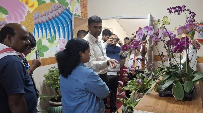 बङ्गलुरूको मिडिया टोलीद्वारा आइसीएआर-एनआरसीओ, पाकिमस्थित अर्किड विरासतको अन्वेषण