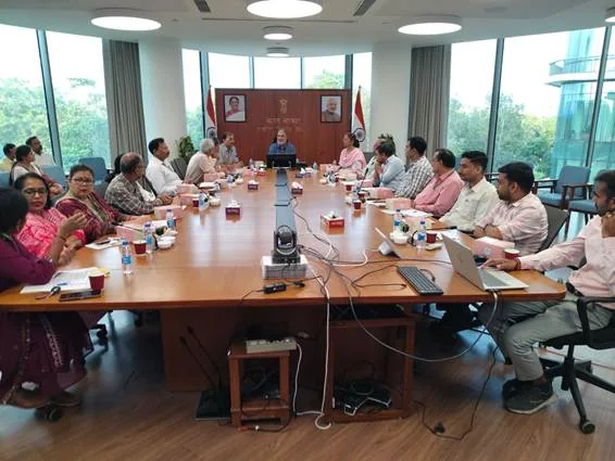 ग्रामीण विकास विभाग में हिंदी पखवाड़ा–2026 के अंतर्गत काव्य-पाठ प्रतियोगिता का आयोजन